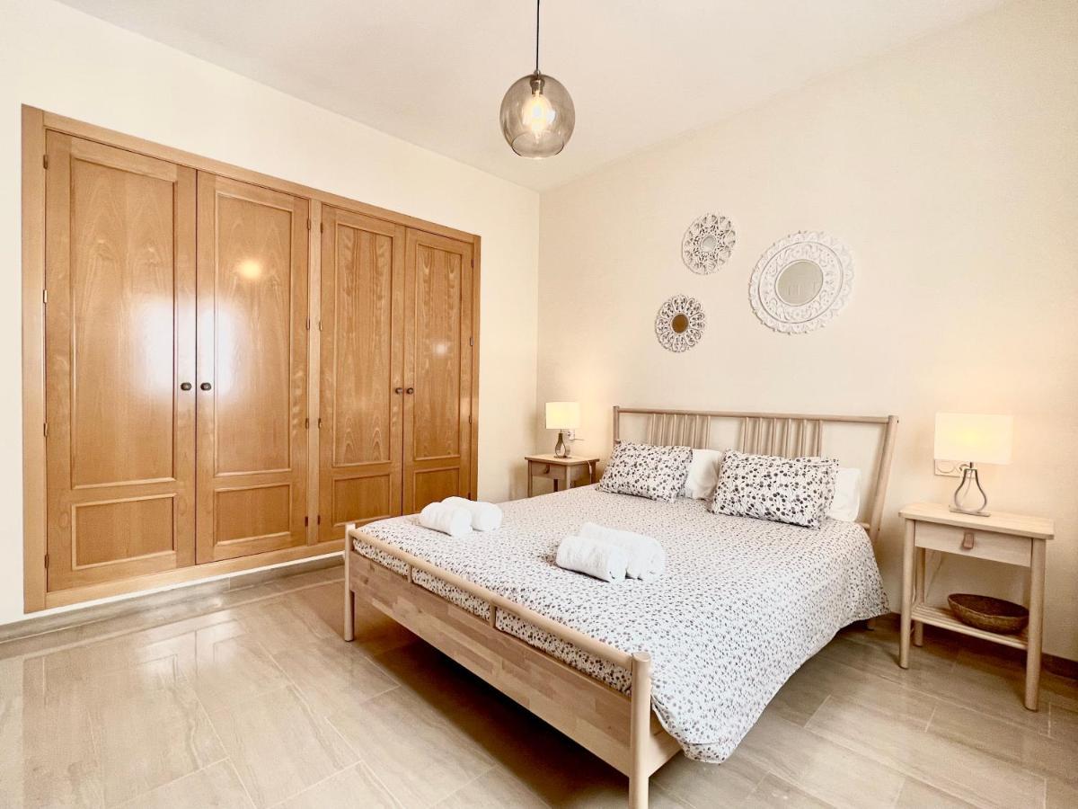 Teodosio Apartment Free Parking & Central Ac Севілья Екстер'єр фото
