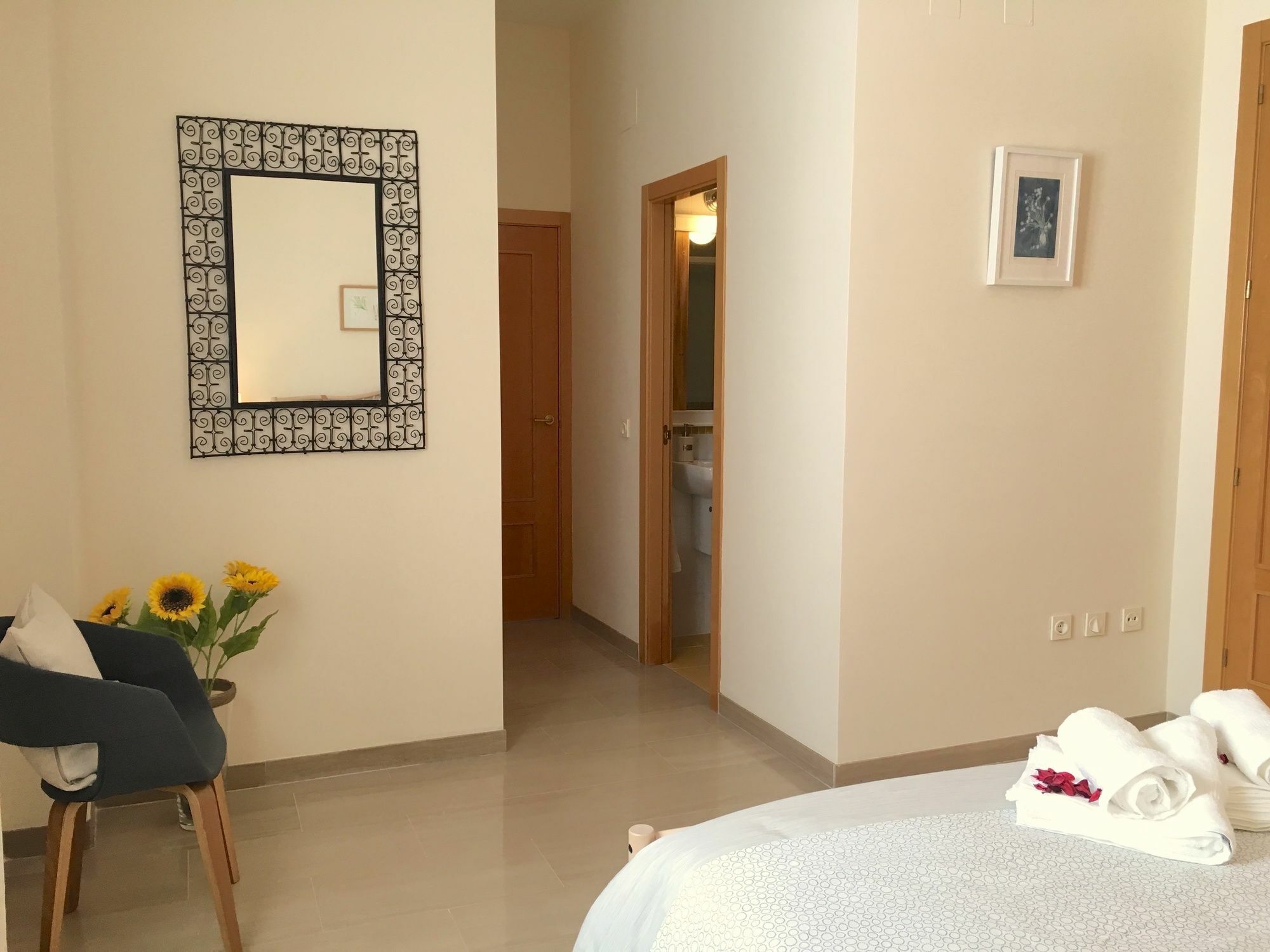 Teodosio Apartment Free Parking & Central Ac Севілья Екстер'єр фото